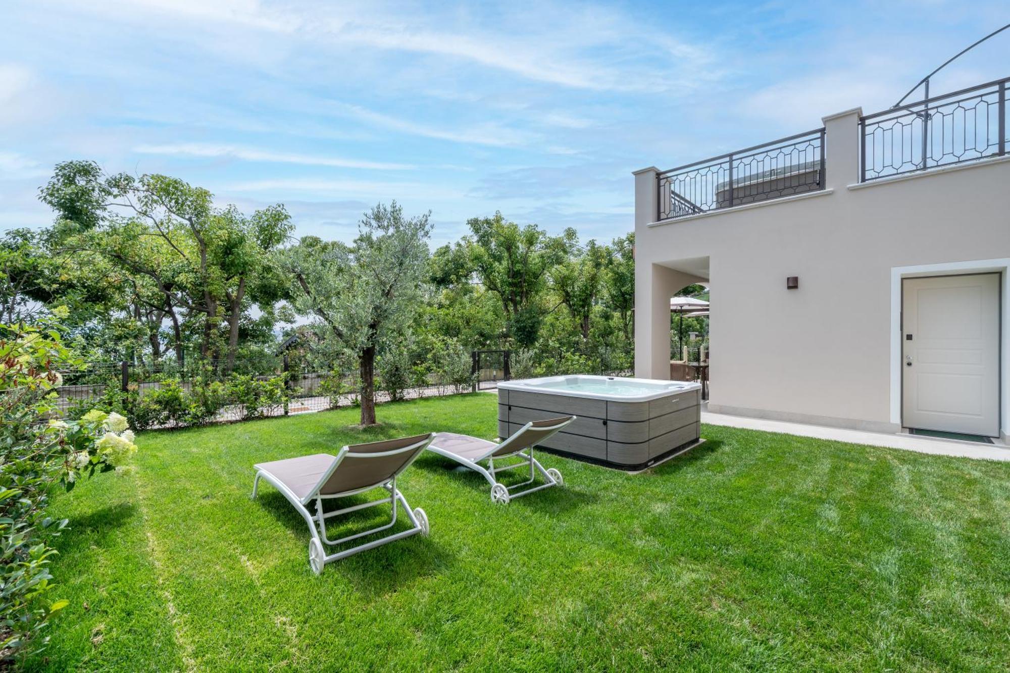 סן פליס דל בנאקו Villa Silvia Apartments מראה חיצוני תמונה
