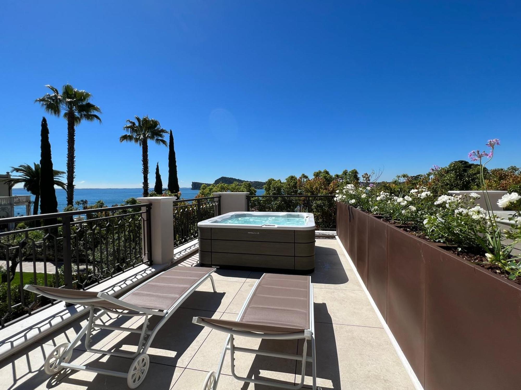 סן פליס דל בנאקו Villa Silvia Apartments מראה חיצוני תמונה