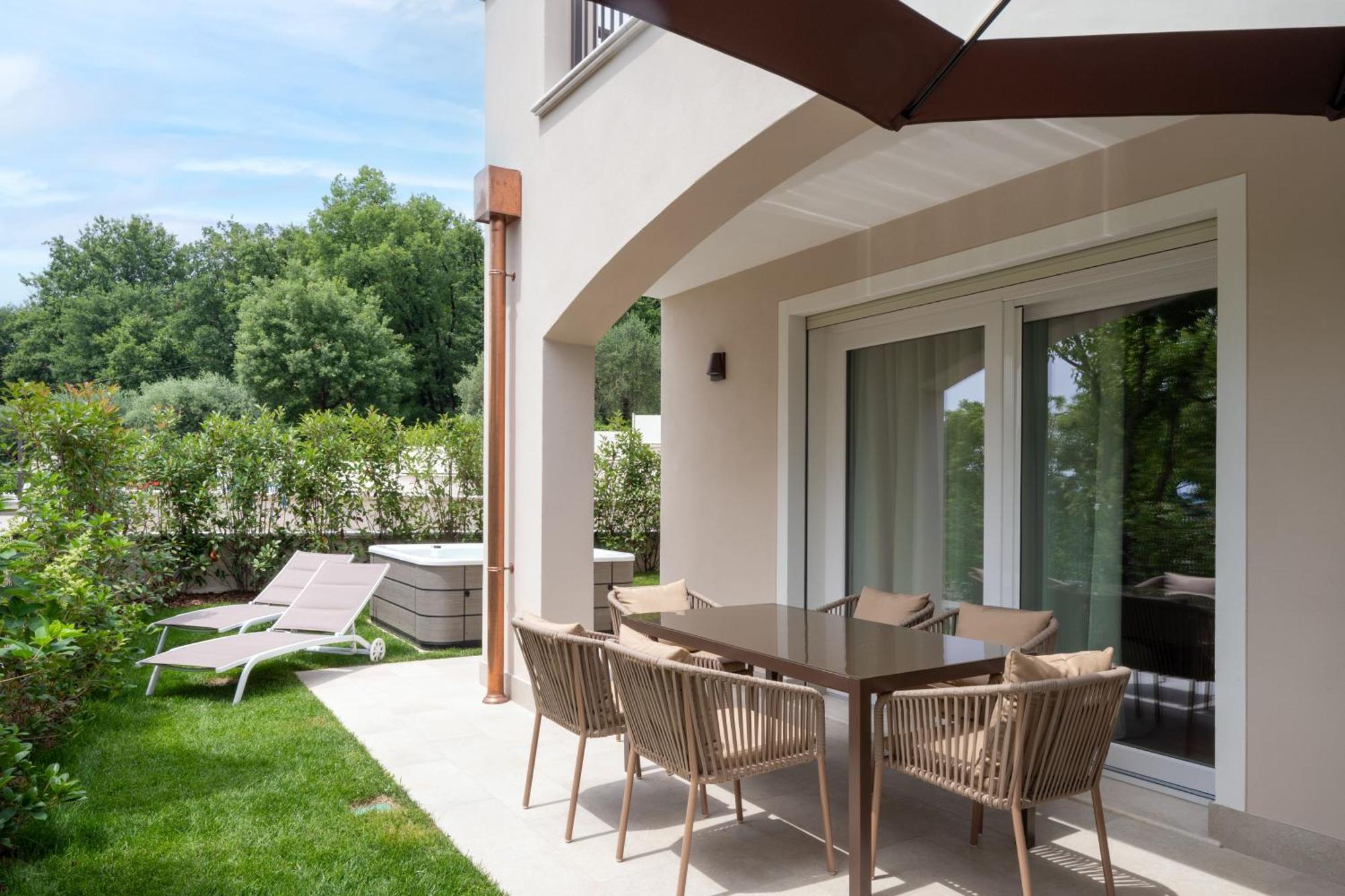סן פליס דל בנאקו Villa Silvia Apartments מראה חיצוני תמונה