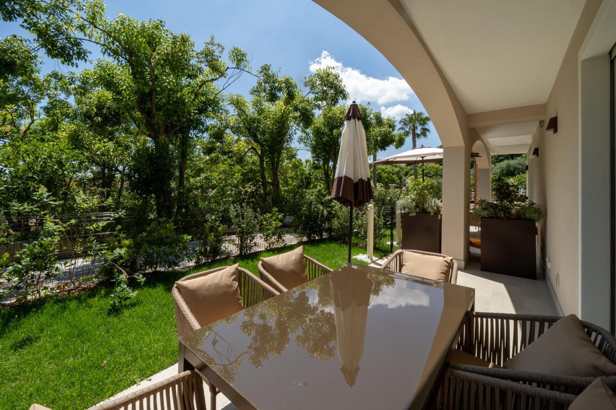 סן פליס דל בנאקו Villa Silvia Apartments מראה חיצוני תמונה