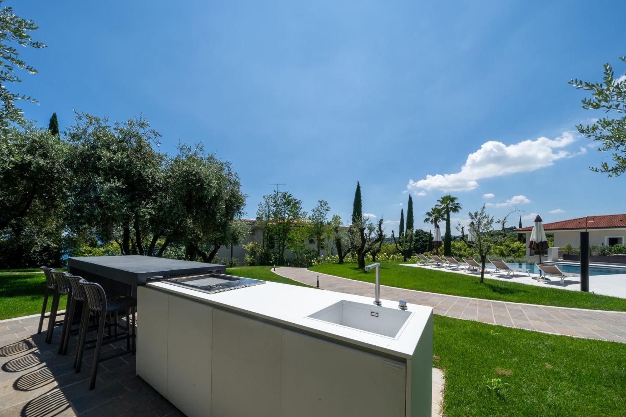 סן פליס דל בנאקו Villa Silvia Apartments מראה חיצוני תמונה