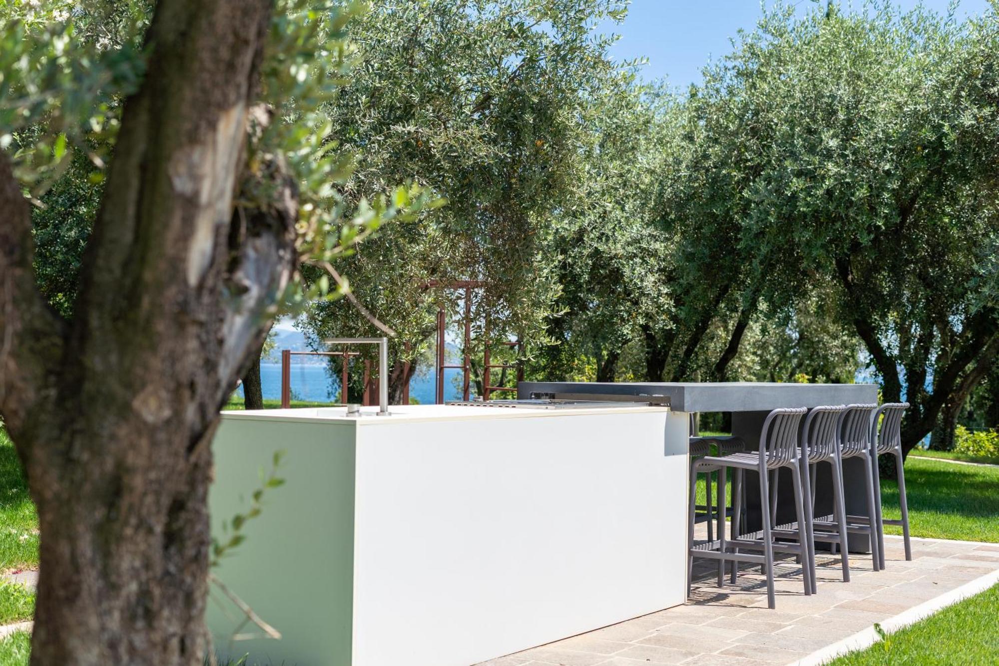 סן פליס דל בנאקו Villa Silvia Apartments מראה חיצוני תמונה
