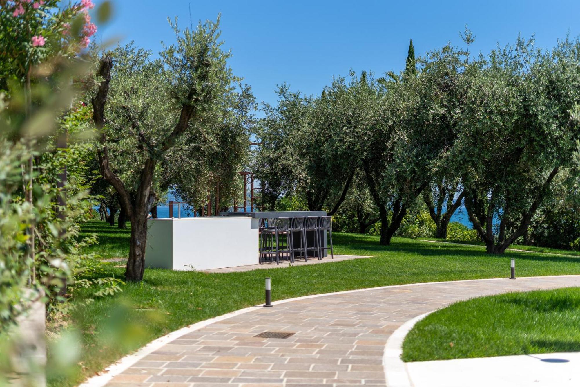 סן פליס דל בנאקו Villa Silvia Apartments מראה חיצוני תמונה