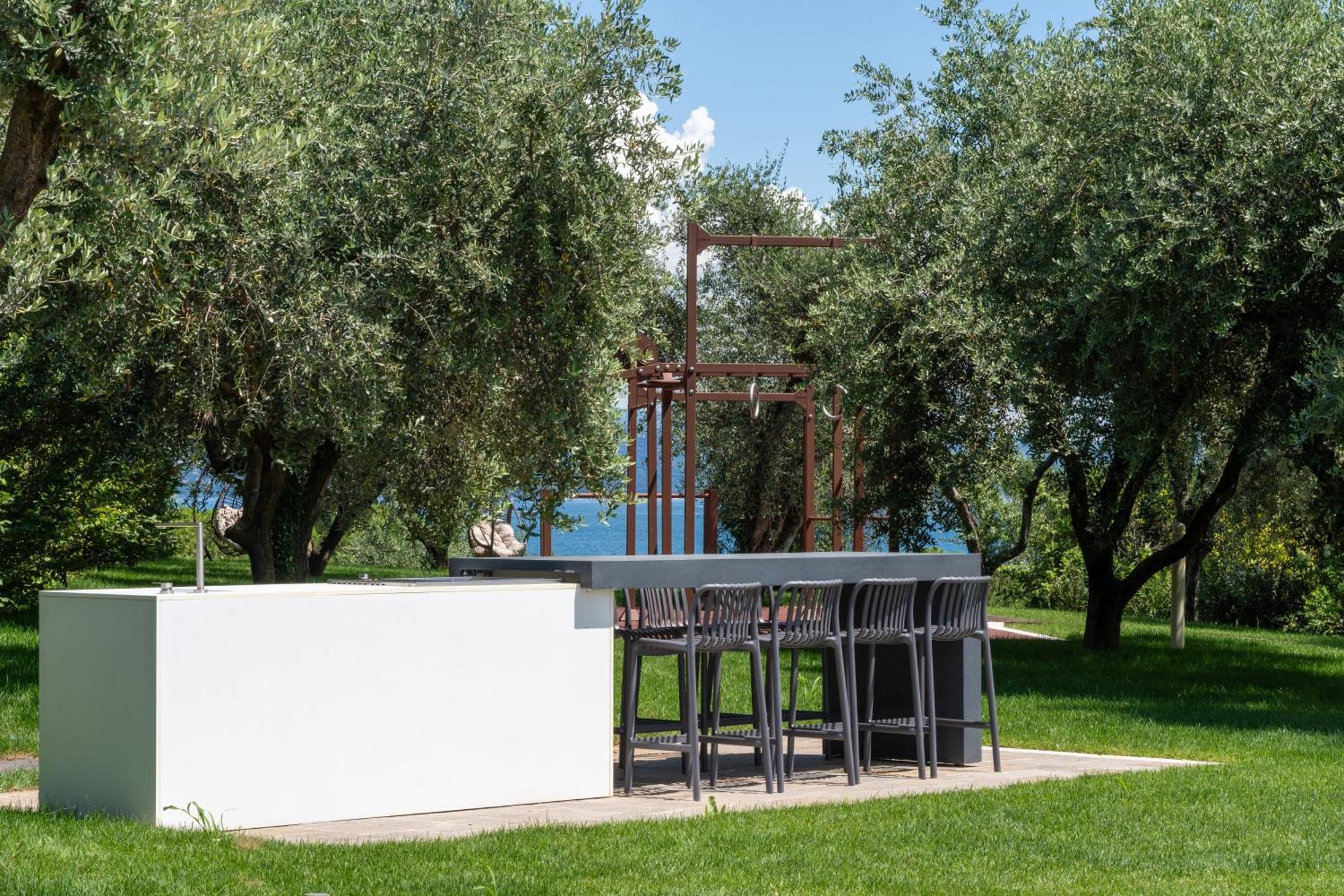 סן פליס דל בנאקו Villa Silvia Apartments מראה חיצוני תמונה