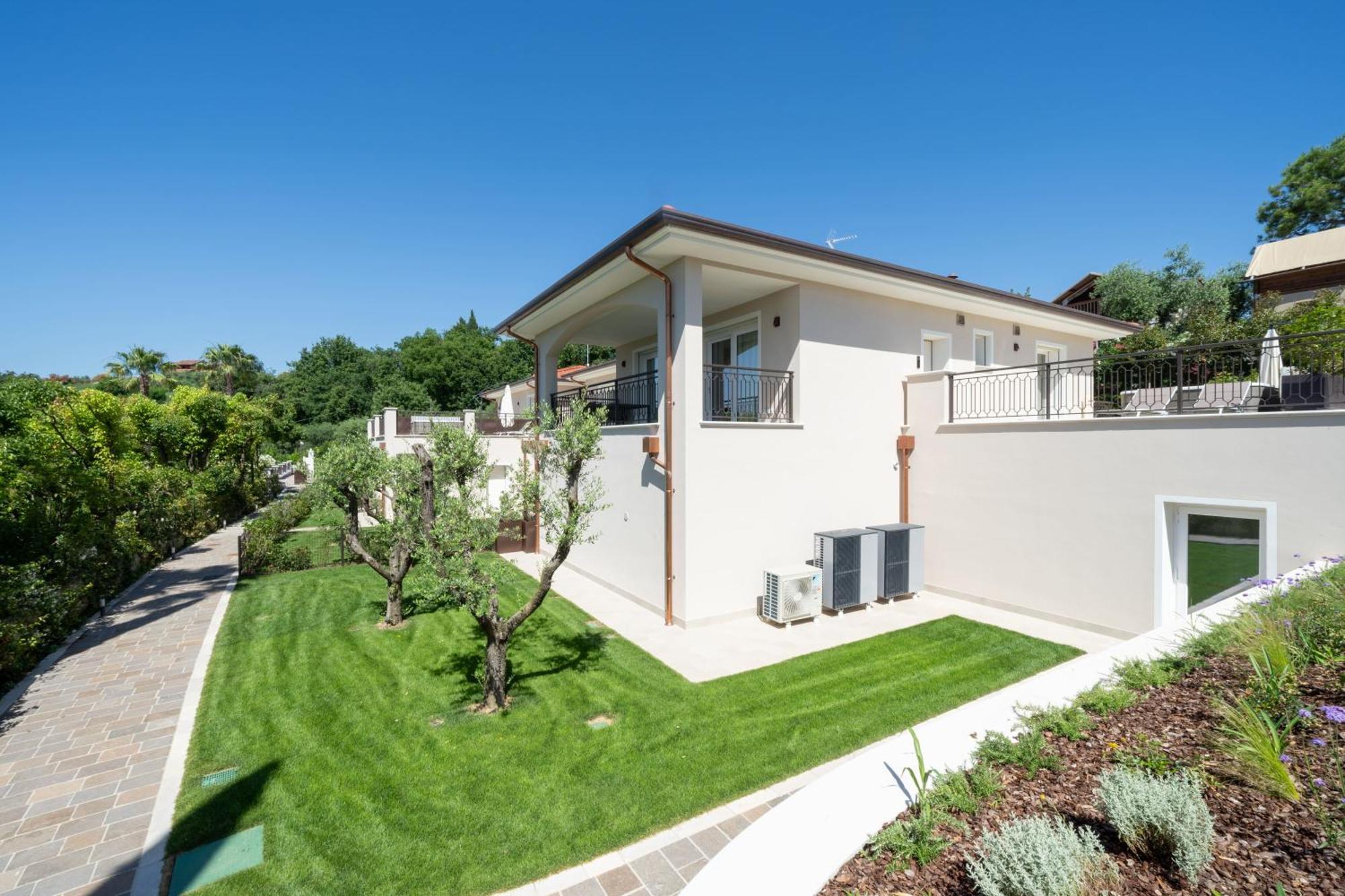 סן פליס דל בנאקו Villa Silvia Apartments מראה חיצוני תמונה