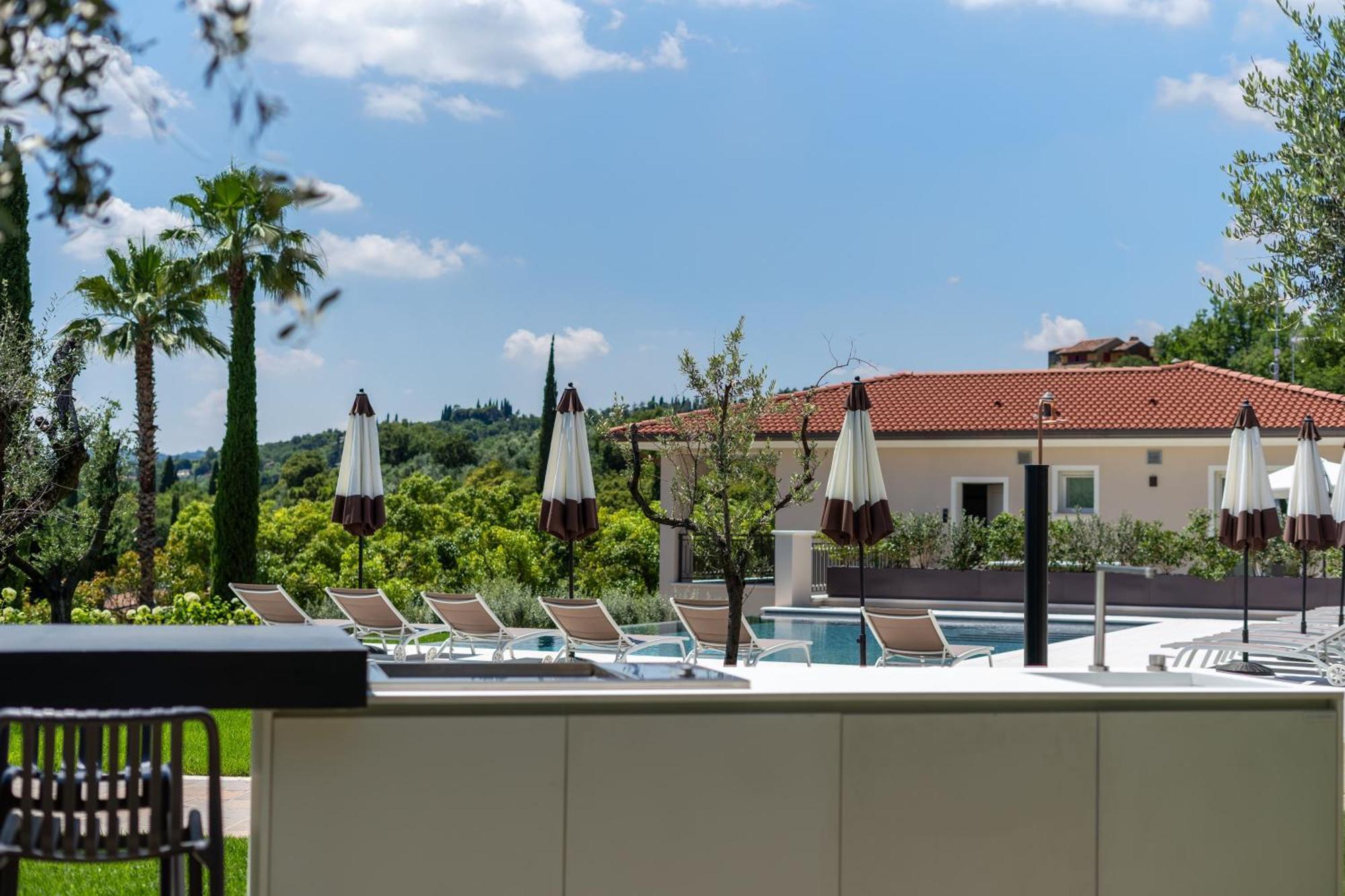 סן פליס דל בנאקו Villa Silvia Apartments מראה חיצוני תמונה